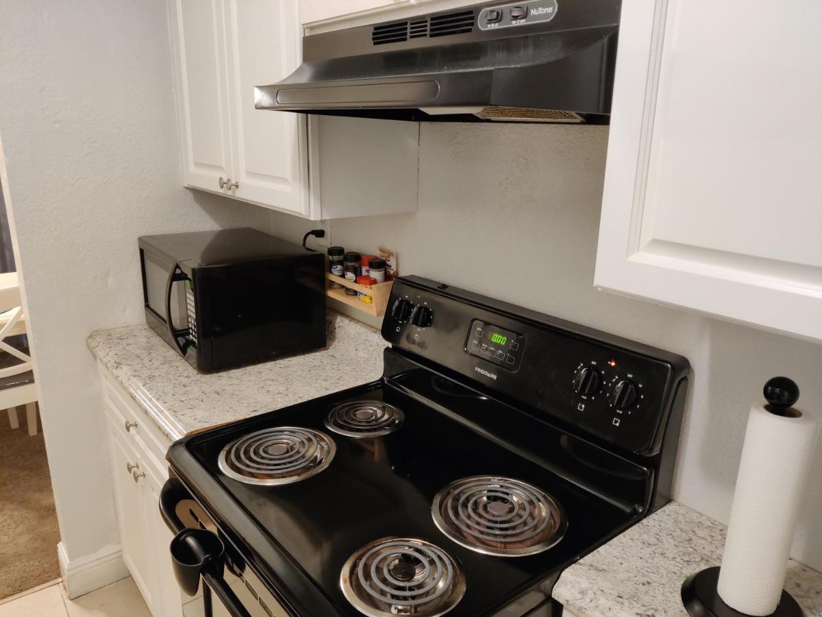 Centauri Vacation Rentals Beautiful 2-Bedroom Condo, Near All Orlando Attractions, Free Parking & Wi-Fi, King Bed, #1 Eksteriør bilde