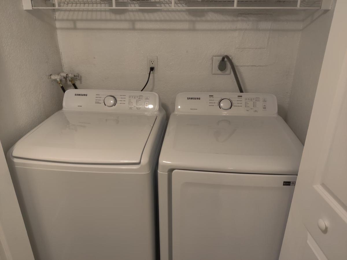 Centauri Vacation Rentals Beautiful 2-Bedroom Condo, Near All Orlando Attractions, Free Parking & Wi-Fi, King Bed, #1 Eksteriør bilde