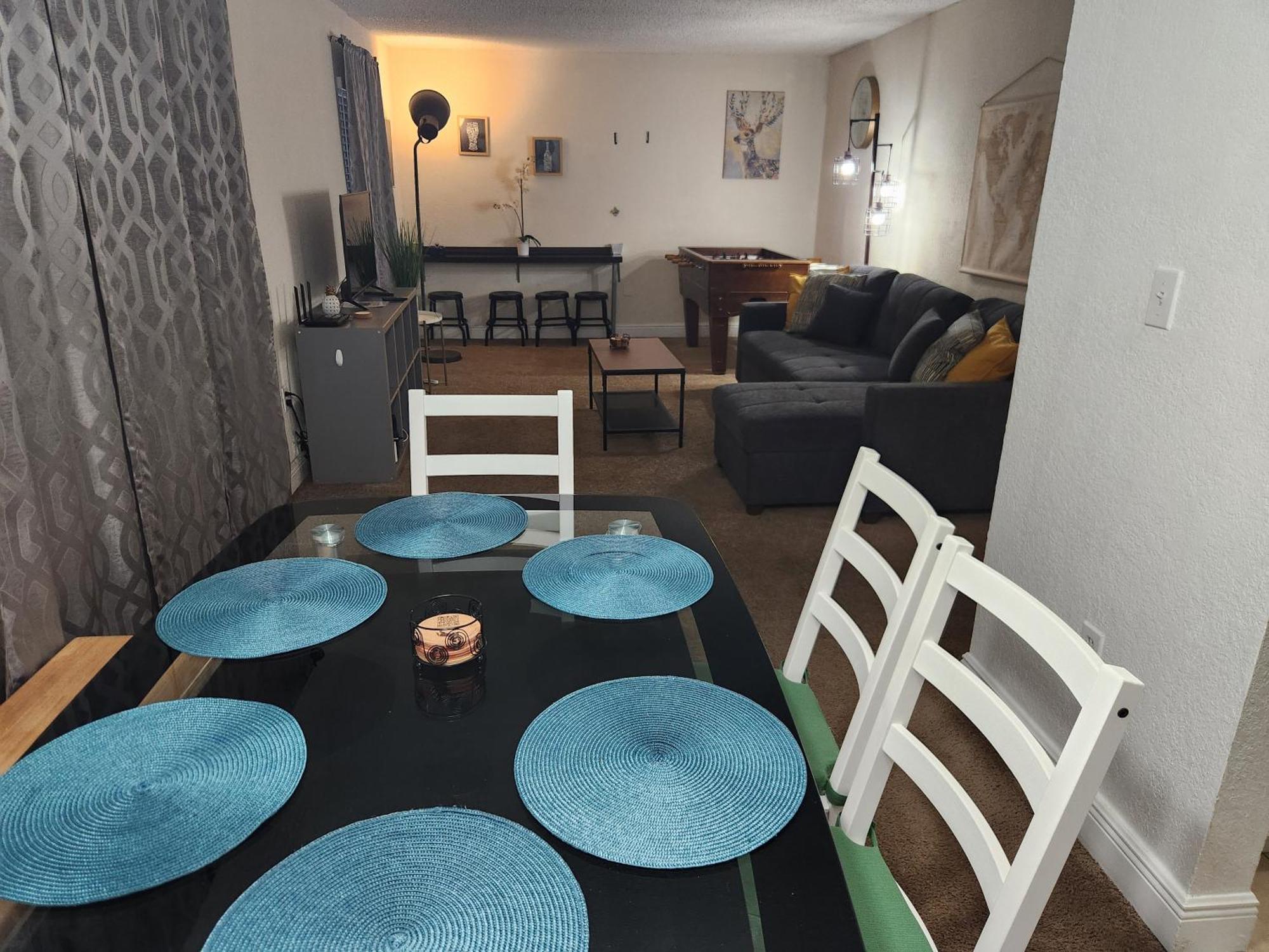Centauri Vacation Rentals Beautiful 2-Bedroom Condo, Near All Orlando Attractions, Free Parking & Wi-Fi, King Bed, #1 Eksteriør bilde