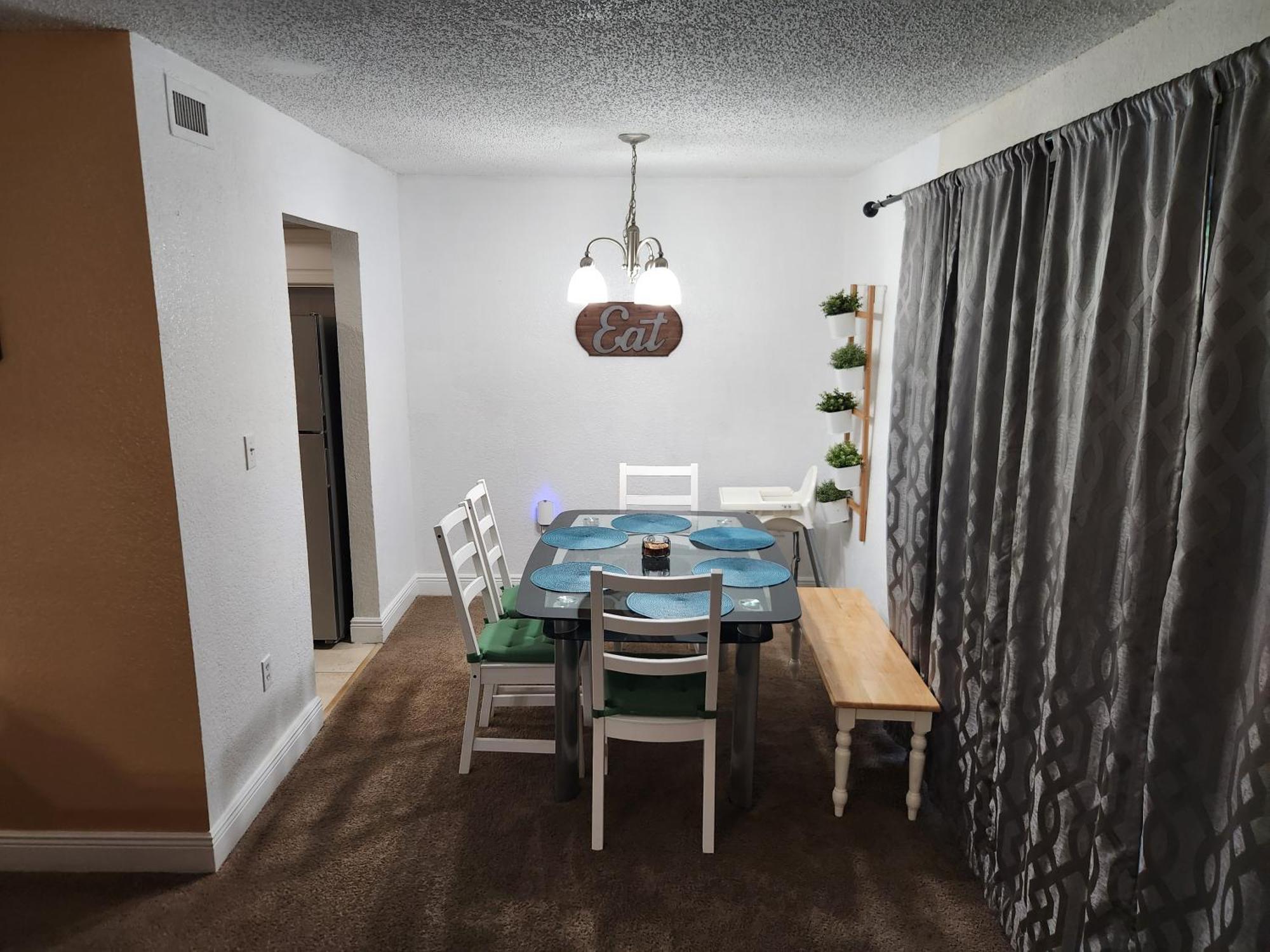 Centauri Vacation Rentals Beautiful 2-Bedroom Condo, Near All Orlando Attractions, Free Parking & Wi-Fi, King Bed, #1 Eksteriør bilde